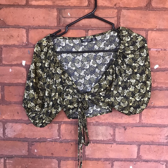 NWOT Nasty Gal floral crop top - Picture 2 of 3